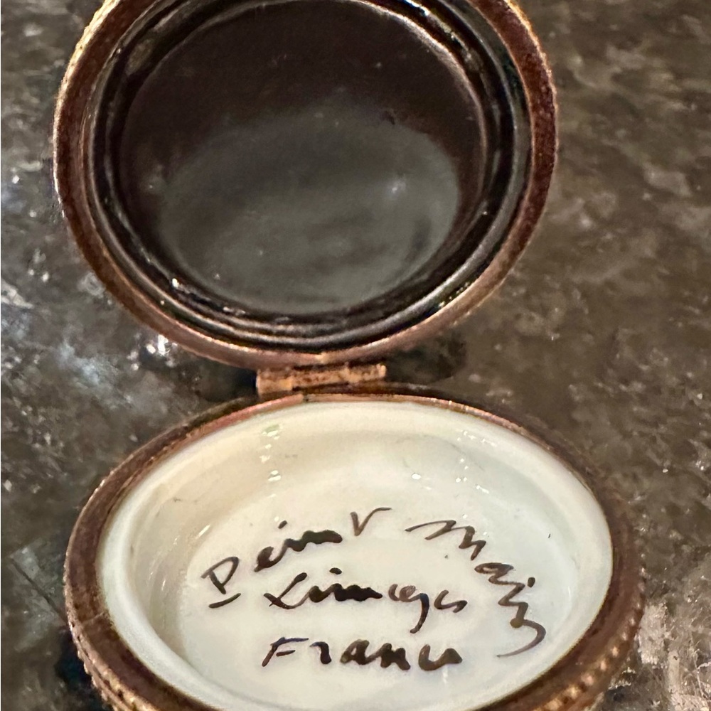 Vintage Limoges Kiwi Pie Slice Trinket Box - Picture 4 of 6